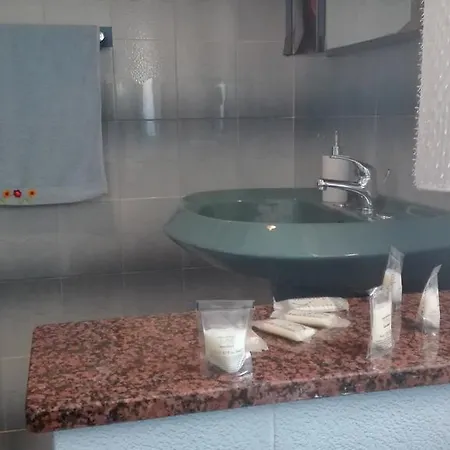 Una Conchiglia Nel Blu Castelluzzo